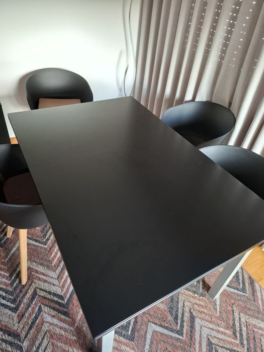 Mesa de sala de jantar para 6 pessoas