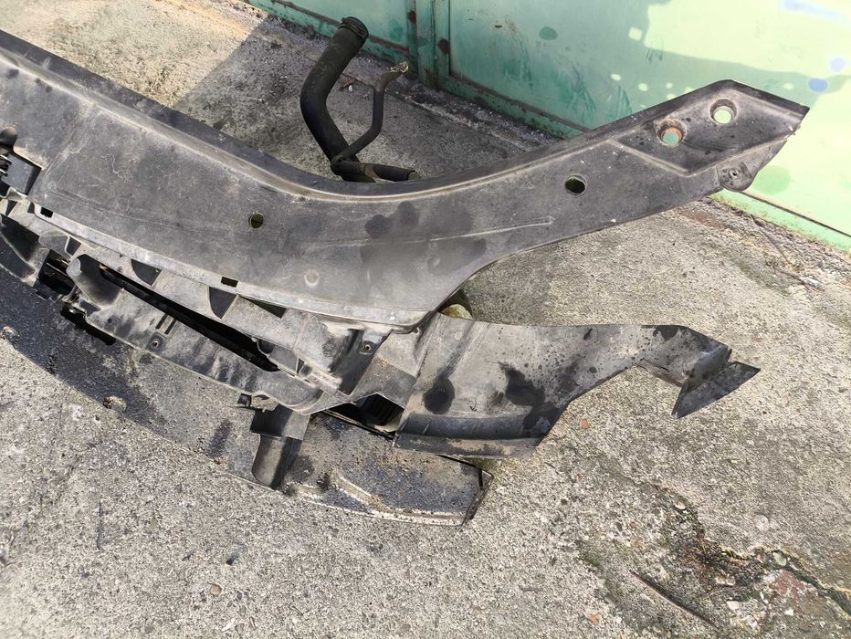 Pas Przedni Kompletny VW Golf 5 V Plus 1.9TDI