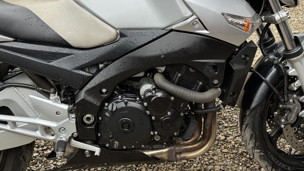 Suzuki GSR600 2008 рік