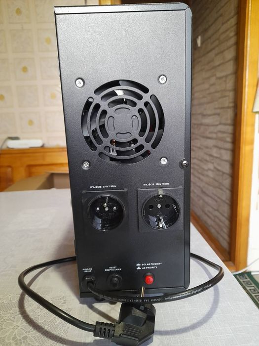 ДБЖ Volt Polska Sinus Pro 1000W (12V, 20A)
Volt Polska Sinus Pro 1000W