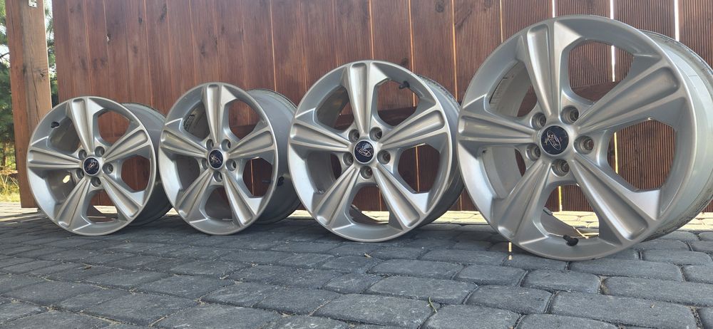 5x108 17" Ford Mondeo Mk4 Mk5 Focus Mk4 Mk5 Kuga z Czujnikami