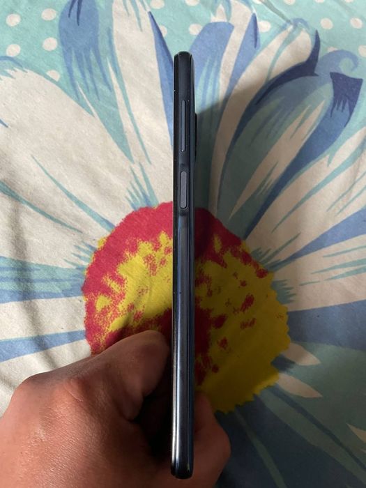 Продам телефон Redmi Note 9s