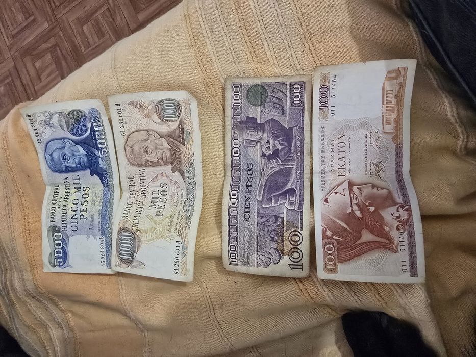 Moedas e notas antigas