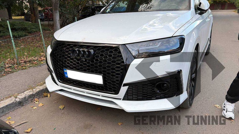 Передній бампер audi q7 4m стиль RSQ7 бампер ауді решітка q7 ауди rs