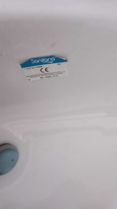 Louça Sanitária - Base + Lavatório