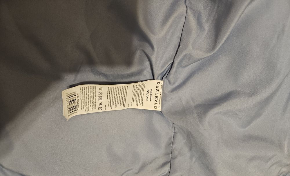 Niebieska pikowana kurtka Reserved