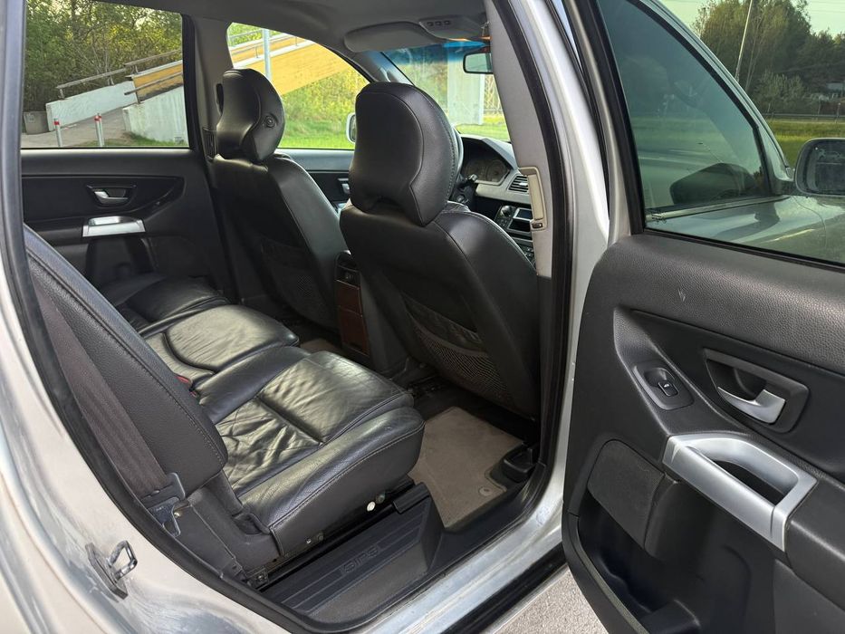 Продам Volvo XC 90 2.4 AWD Automat