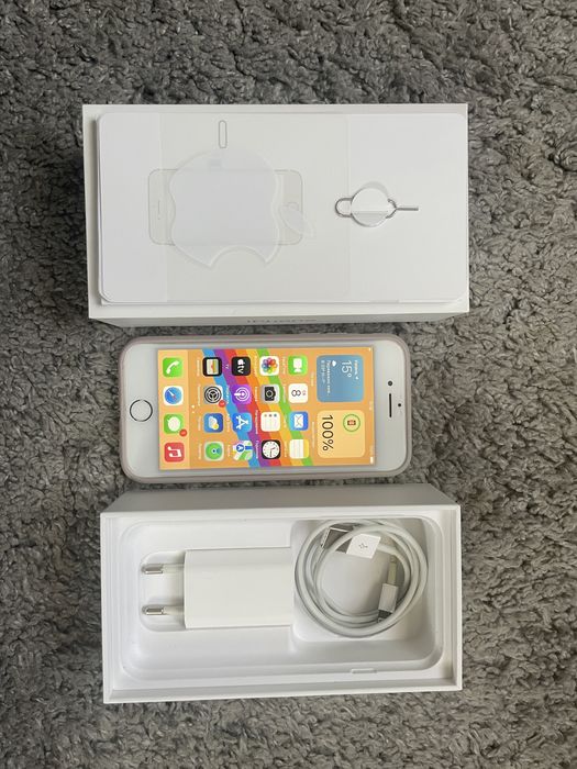Apple iPhone Айфон 7 32gb Silver Neverlock