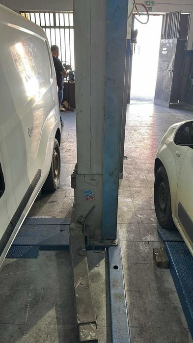 Elevador de carros Ravaglioli KPS 306 – 3.200 kg