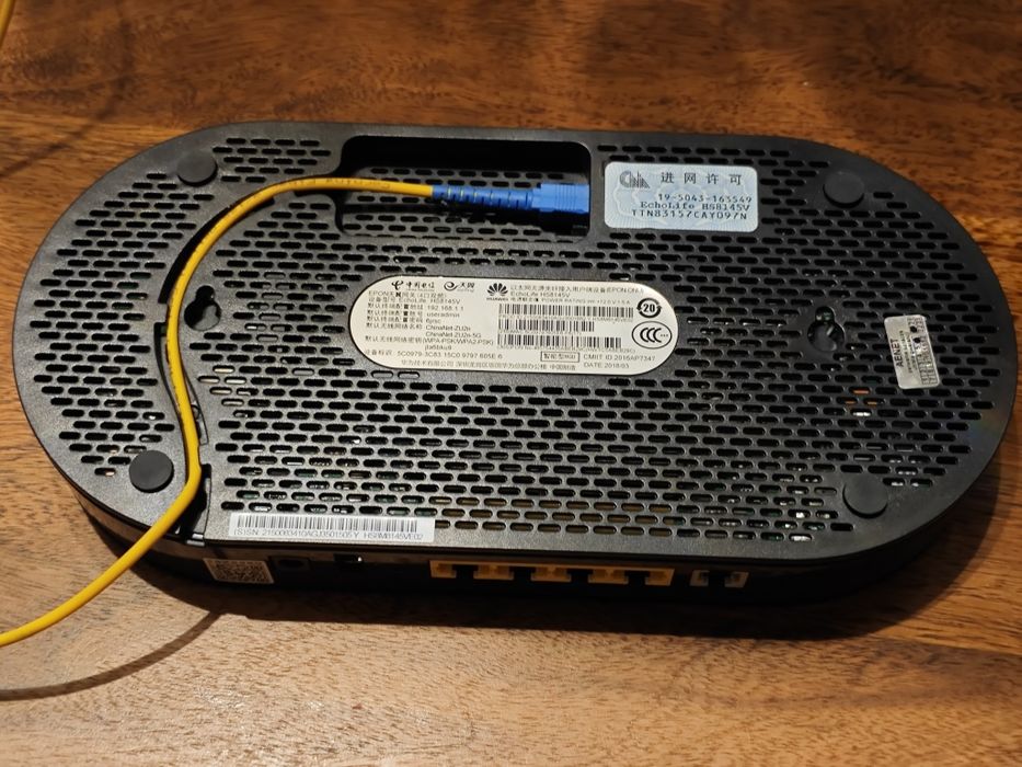 Huawei hs8145v modem router