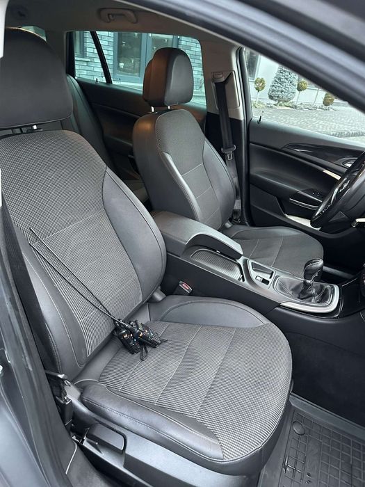 Продам Опель Инсигня