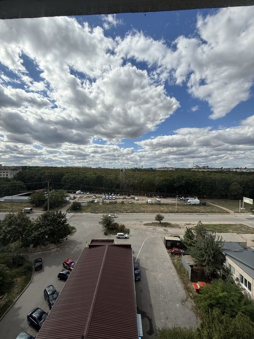 Продам 3к.кв , вул . Героїв Рятувальників ( район Кардіоцентру)!