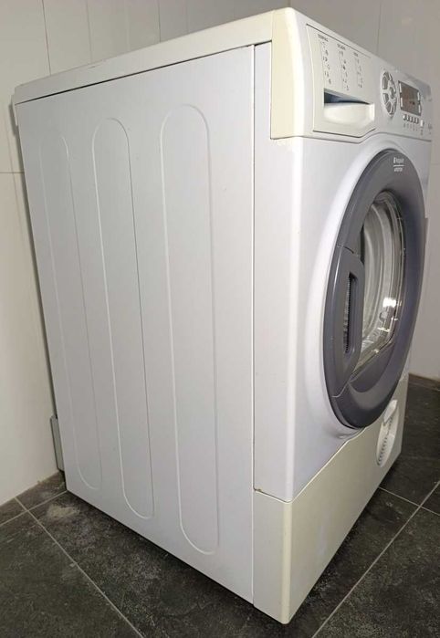 Máquina de Secar Roupa Hotpoint 8kg A+ Bomba de Calor – 100% Funcional / Entrega Incluída