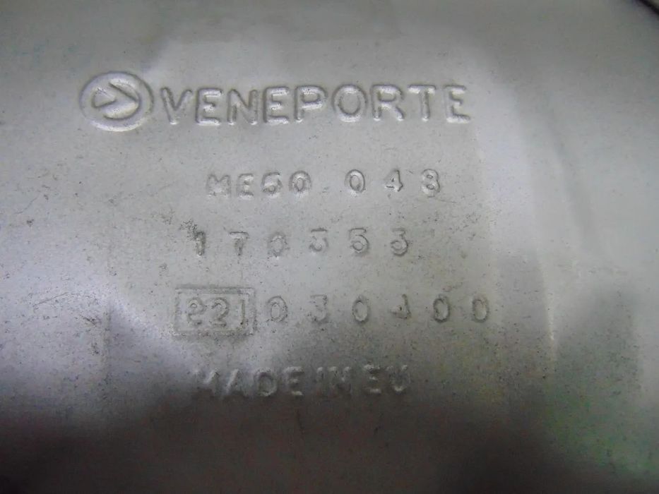 Mercedes W123 panela escape " usado em bom estado