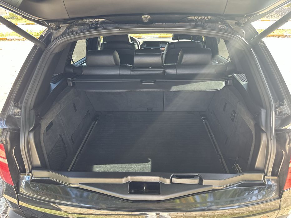 BMW     X5.
