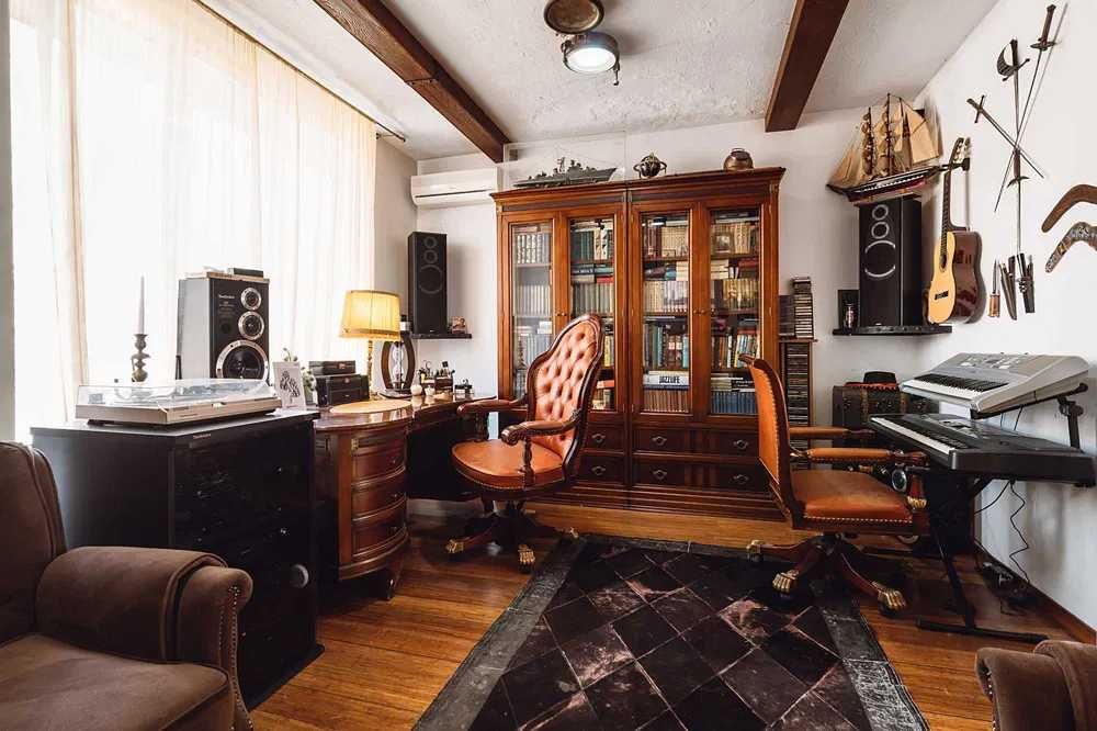 Продам коттедж   у моря ЛД