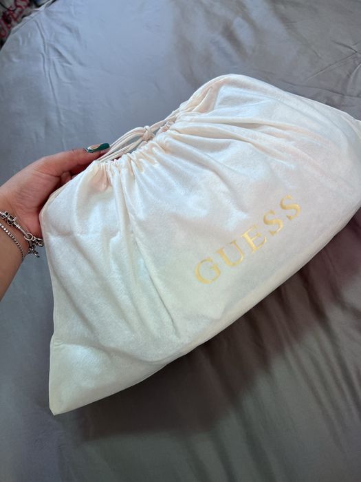 Mala da Guess exclusiva