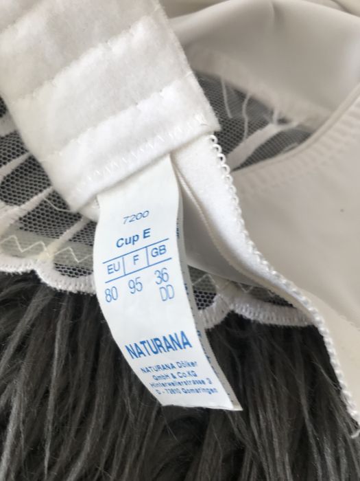 Biustonosz  Naturana biały 80 E