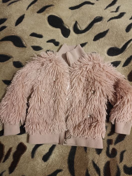 Косуха, кофты , джинсы для девочки