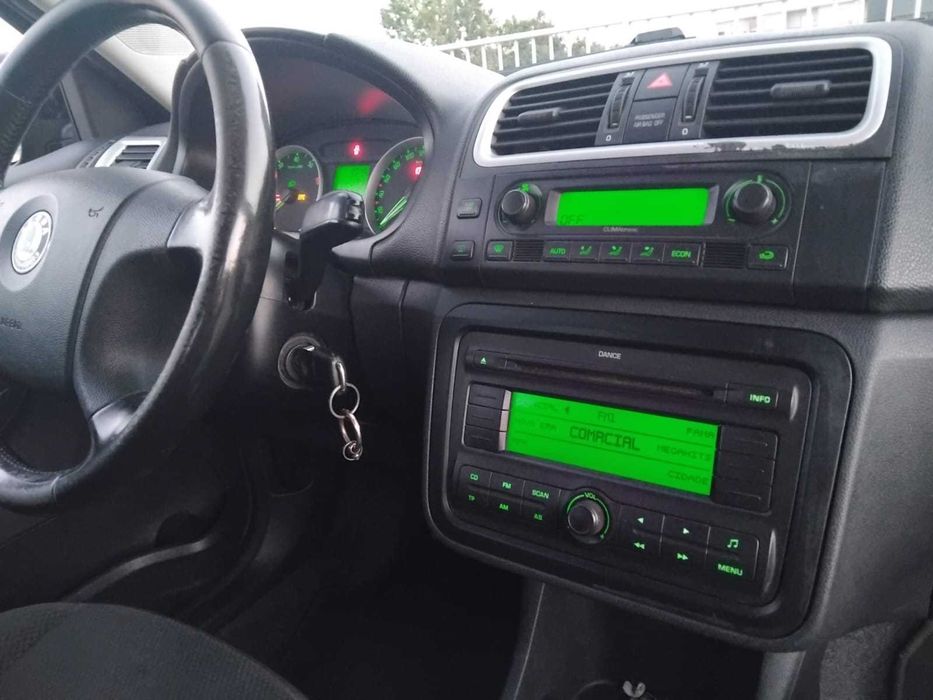 SKODA FABIA Hatch Back 2008 - 1.2