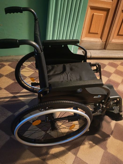 Wózek inwalidzki 44cm