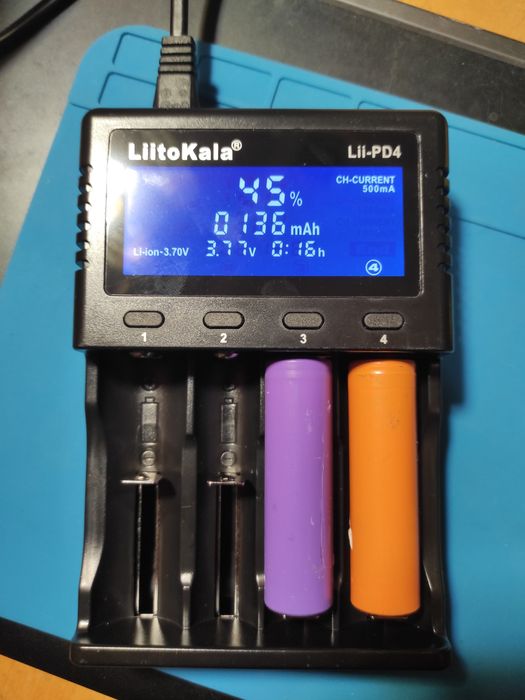 Liitokala PD4 зарядний пристрій