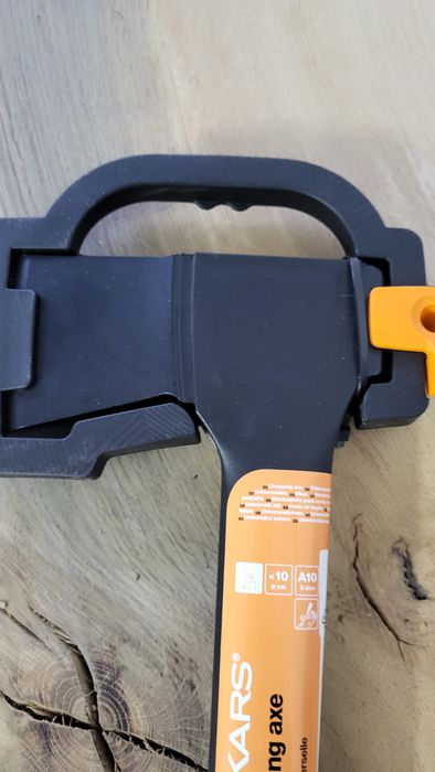 Siekiera fiskars A10