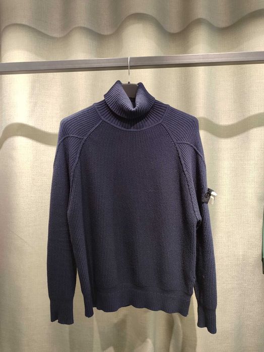 Светр STONE ISLAND Ghost Piece Wool Roll-Neck Jumper Blue SI0157-BL