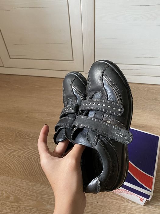 Кожаные кроссовки Ecco для девочки 34 р шкіряні кросівки кеди черные ...