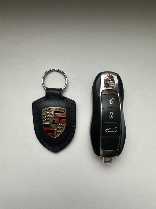 Смарт ключ Porsche Cayenne, Cayman, Macan: 3 550 грн. - Замки