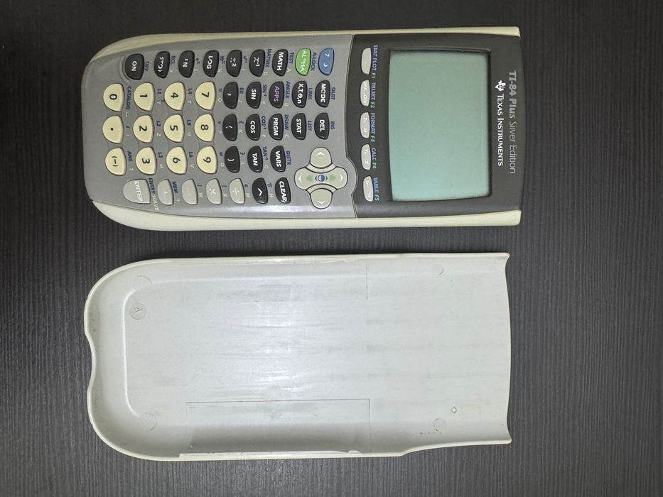 Lote de 2 calculadoras Texas Instruments TI-84 Plus Silver Edition – Para peças/Reparação