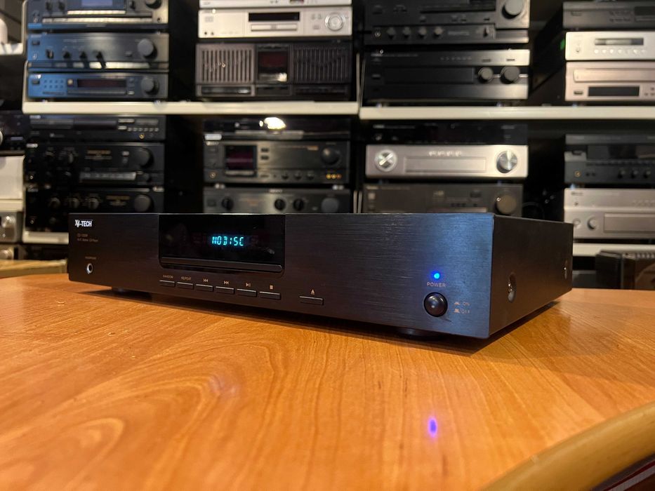 Odtwarzacz płyt CD X4-TECH CD-1200M Audio Room