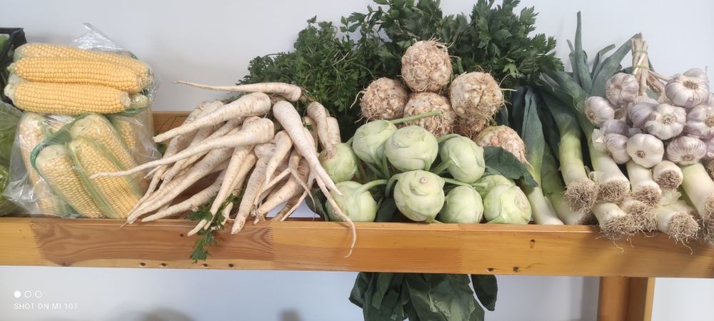 Regał drewniany na warzywa