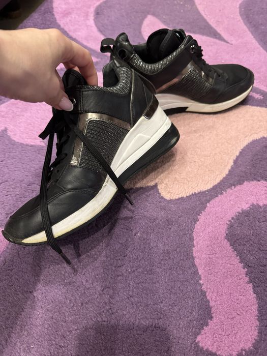 Кросівки michael kors