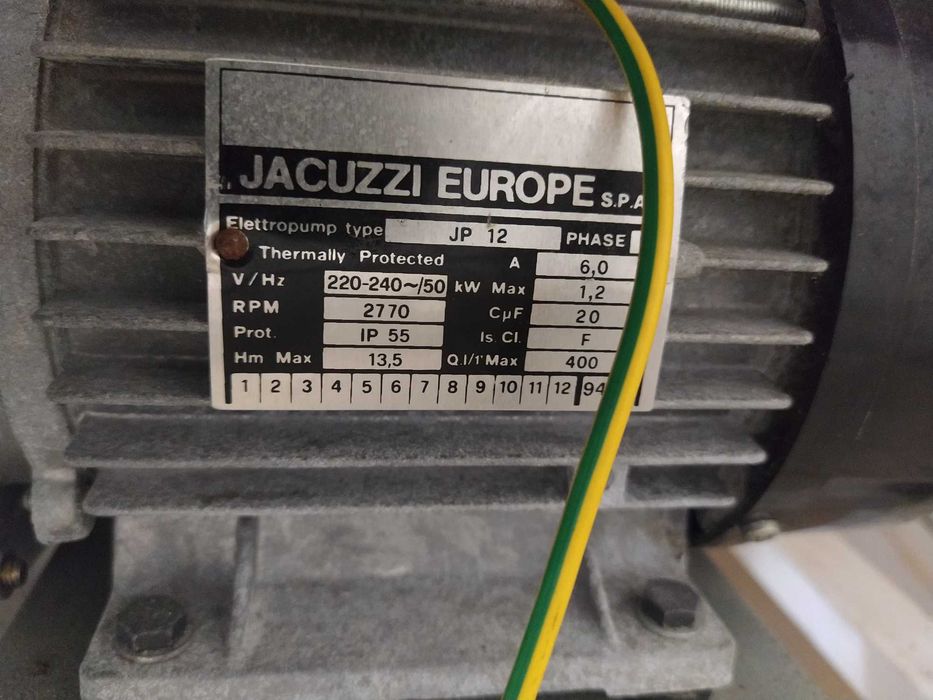 Banheira hidromassagem jacuzzi