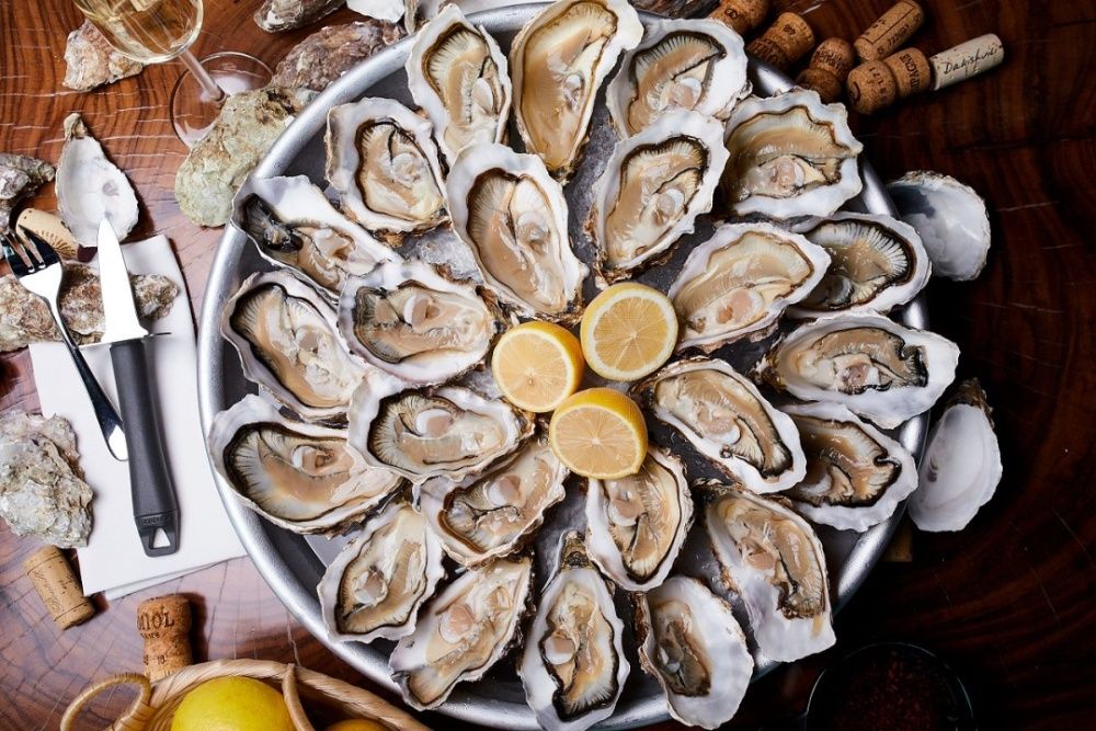 Живі устриці Фін де Клер, розміри №1, №2, №3 (ціна за 1 штучку)