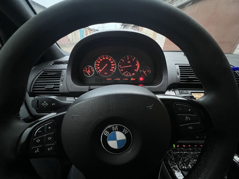 BMW E53 2003 3.0 m57