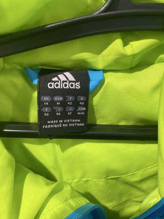 Куртка adidas демісезонна