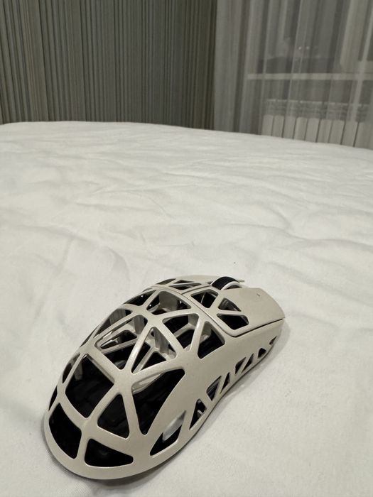 Attack shark r2 night white