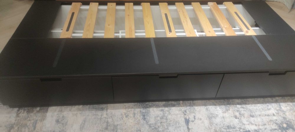 Łóżko plus materac IKEA 90x200 – Super stan