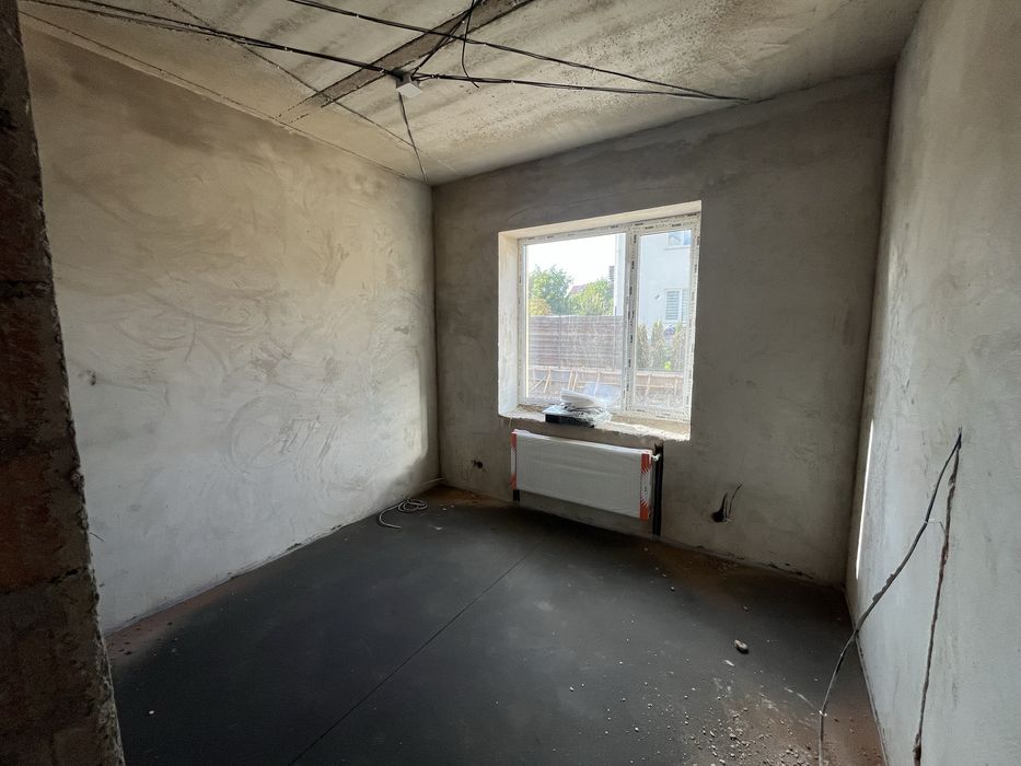 Новий таунхаус біля 3-ї школи в Бучі єОселя, постанови - ТАК