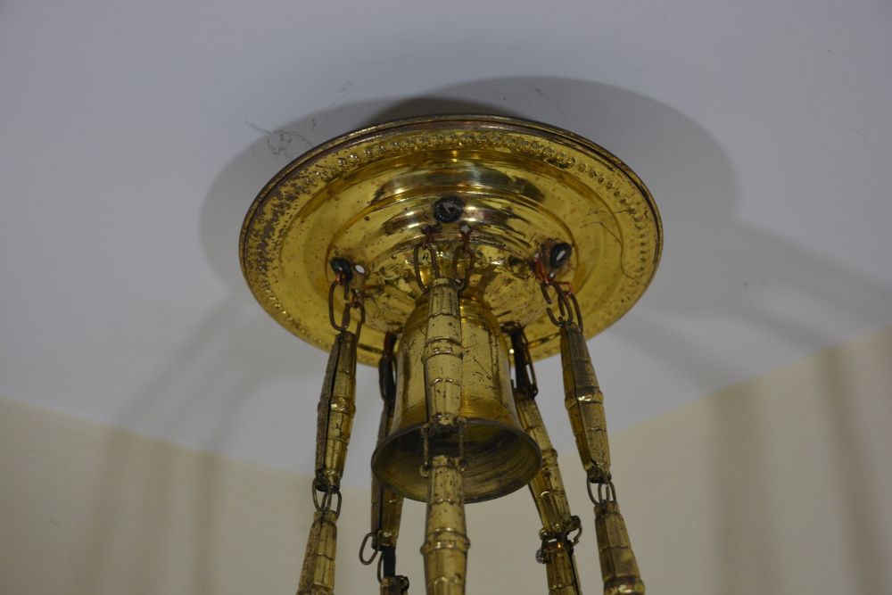 Antyczna lampa wisząca z amplą i 6 świeczkami