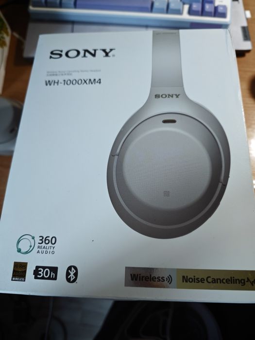 Sony  WH-1000XM4