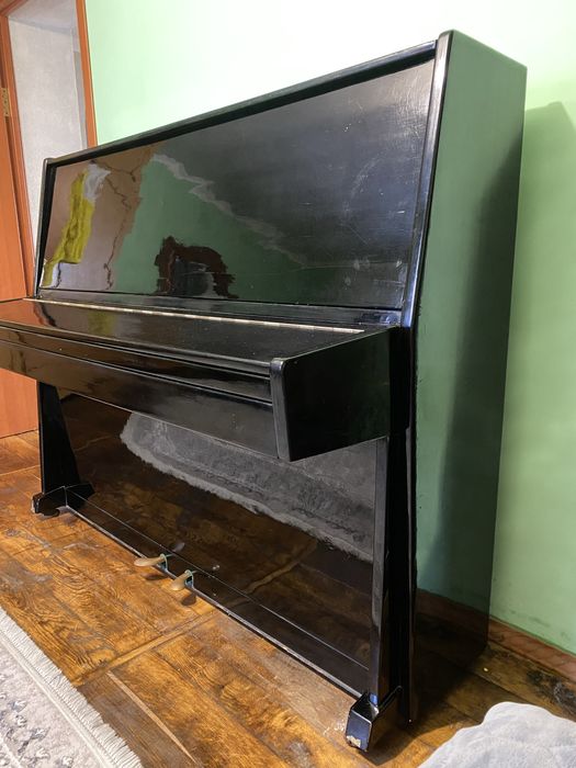 Продам фортепіано Україна. Колір чорний