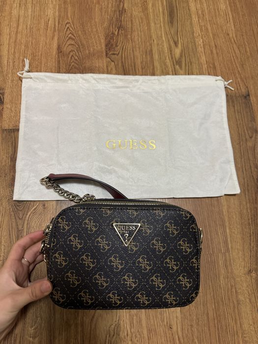 Жіноча сумка guess