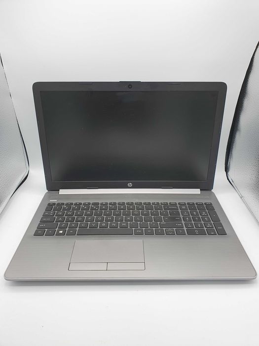 Laptop HP 255 G7