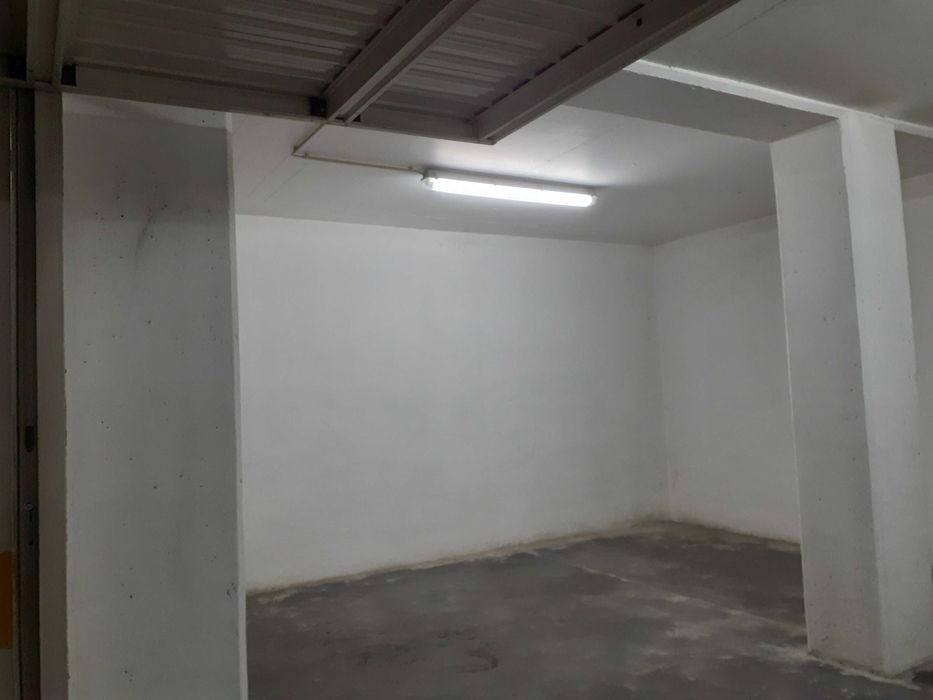 Garagem em Fátima, Av. Beato Nuno