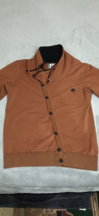 Продам красиву чоловічу кофту, дуже стильна