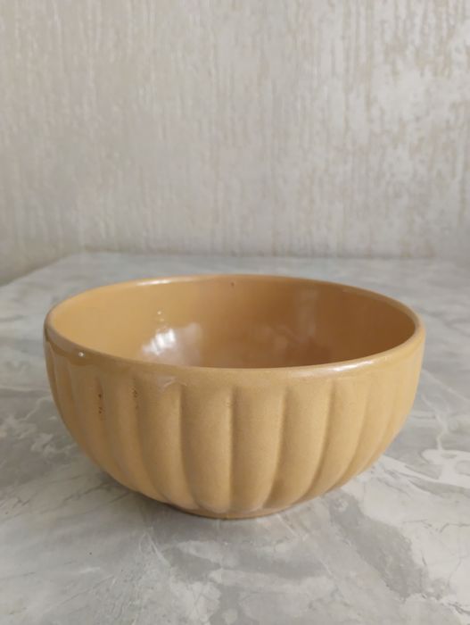 Салатник новий кераміка