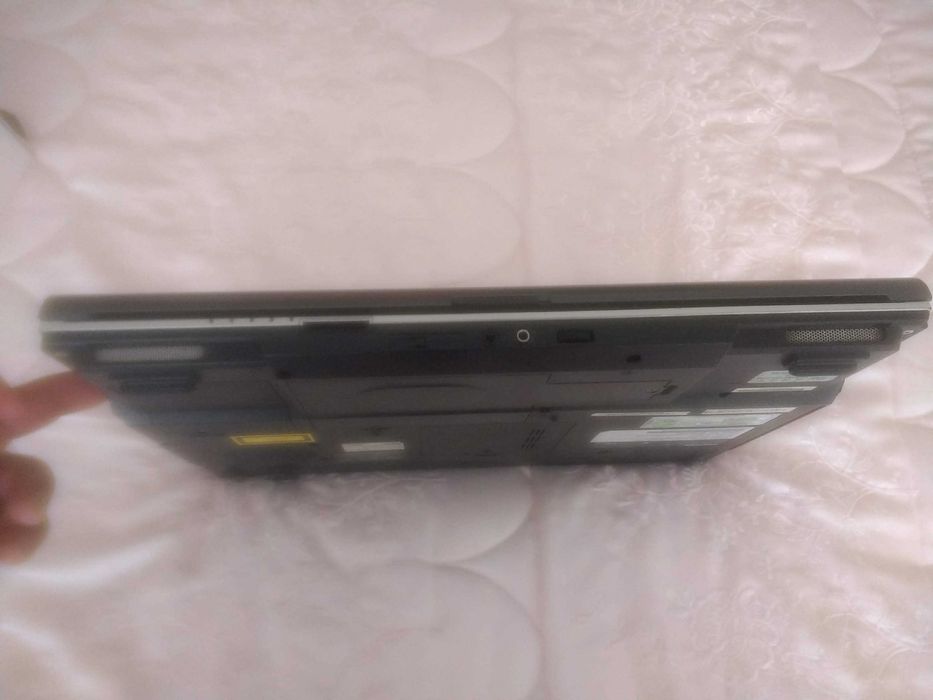 Portátil Toshiba SATELLITE M70-122. (ler descrição anúncio)